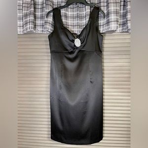 Ronnie Nicole size 6 Black